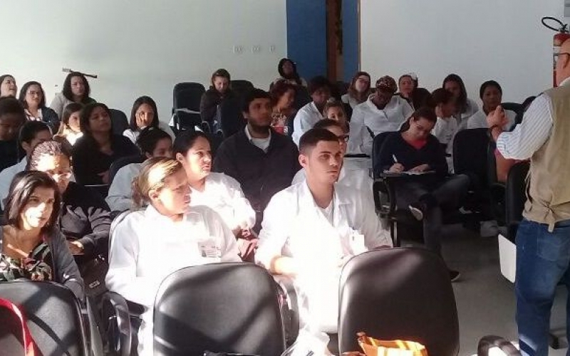 Aula prática incrementa capacitação na Baixada 