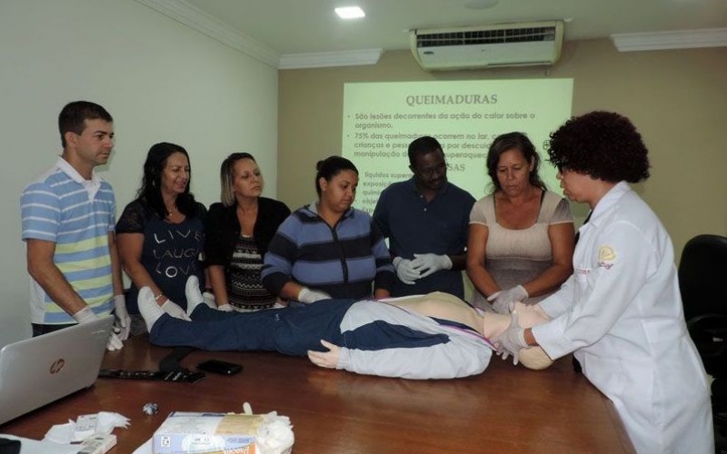 Equipe da Residência Terapêutica do Tinguá, em Nova Iguaçu, conclui capacitação