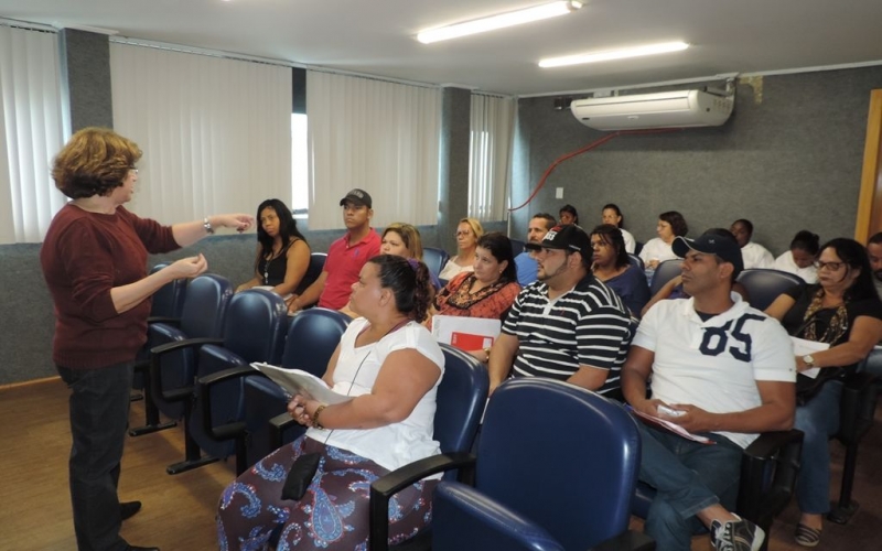 Polos de Educação de São João de Meriti e Nova Iguaçu iniciam suas atividades