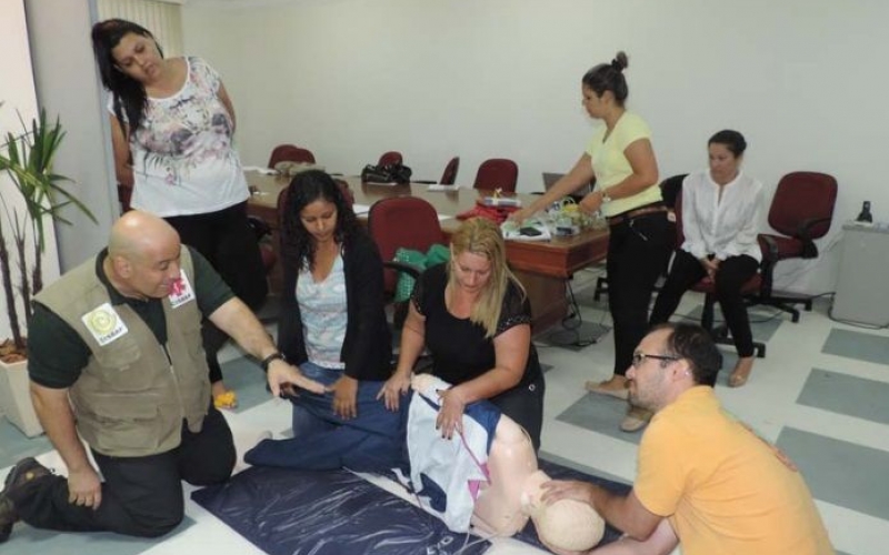 Cisbaf capacita enfermeiros da Urgência e Emergência e da Atenção Básica da Baixada