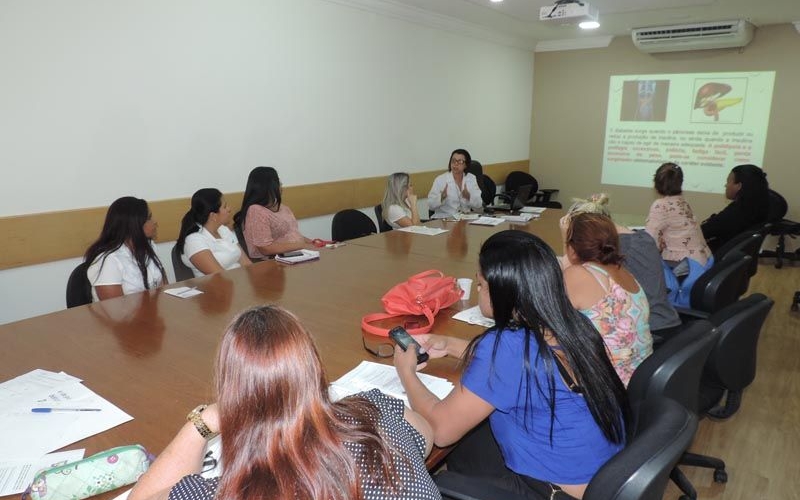 Enfermeiros da Baixada concluem curso sobre Diabetes Mellitus