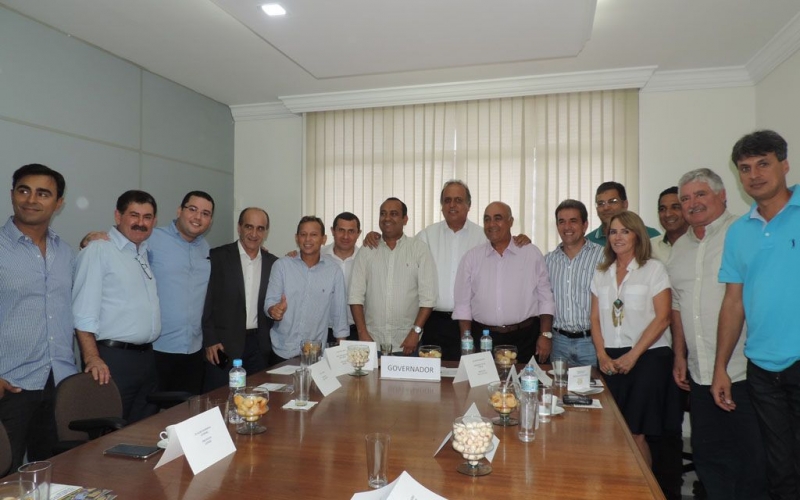 Governador Pezão promete ajudar a saúde da Baixada Fluminense