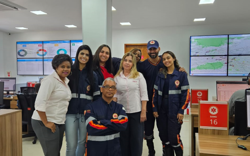 CENTRAL DE REGULAÇÃO RECEBE VISITA DA EQUIPE DA BASE DESCENTRALIZADA DO SAMU CAXIAS